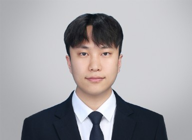 




	
		서영옥 변호사
	

	
		
			
				
					
					
						학력
						
							2015. 광주 서석고등학교 졸업 
							2021. 전남대학교 영어영문학과 졸업
							2024. 전남대학교 법학전문대학원 졸업
							
					
				

				
					
					
						경력
						
							제 13회 변호사시험 합격(2024)
                                                       법원실무수습기본과정(2022)
                                                       검찰심화실무수습(2023)
					
				

				
				
			
		
			
